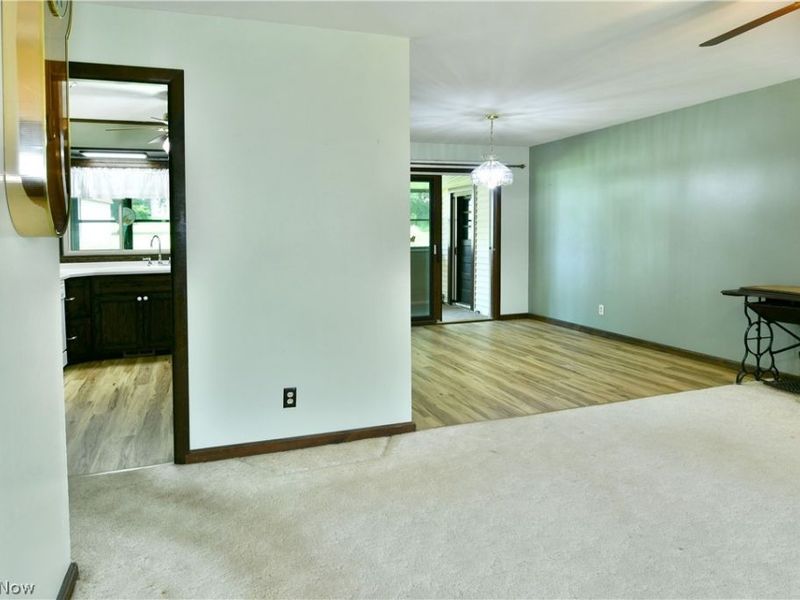 566 Greenleaf Avenue NE, Warren, OH 44484 Photo 24