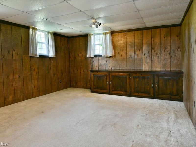 566 Greenleaf Avenue NE, Warren, OH 44484 Photo 34