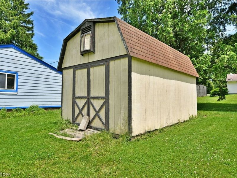 566 Greenleaf Avenue NE, Warren, OH 44484 Photo 47