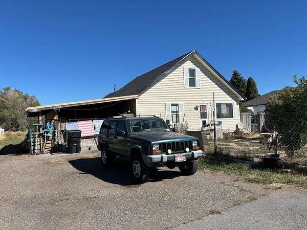 521 E Hooper Ave, Soda Springs, ID 83276