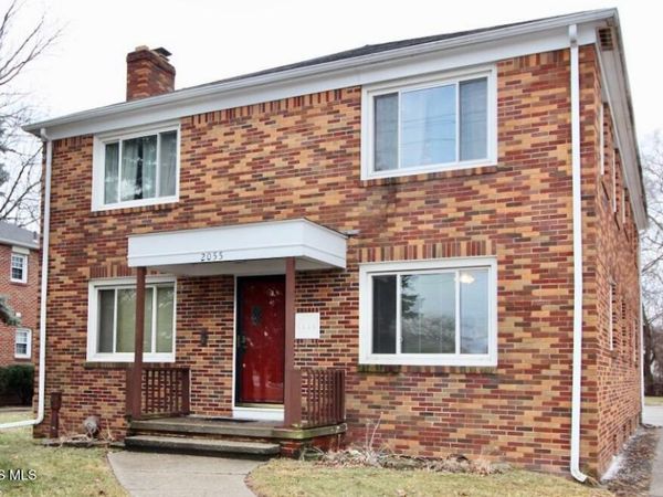 2055 Tremainsville Road , Toledo, OH 43613