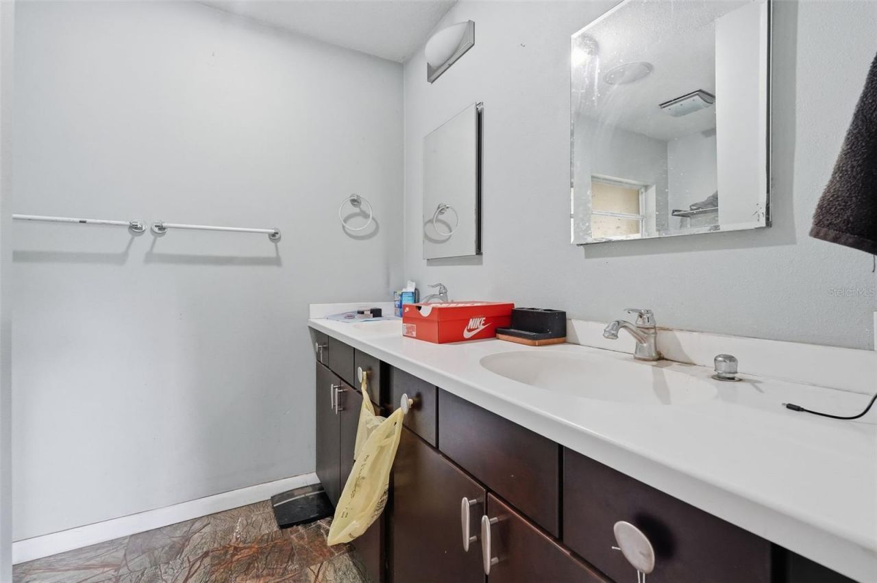 832 S Parsons Avenue , Brandon, FL 33511 Photo
