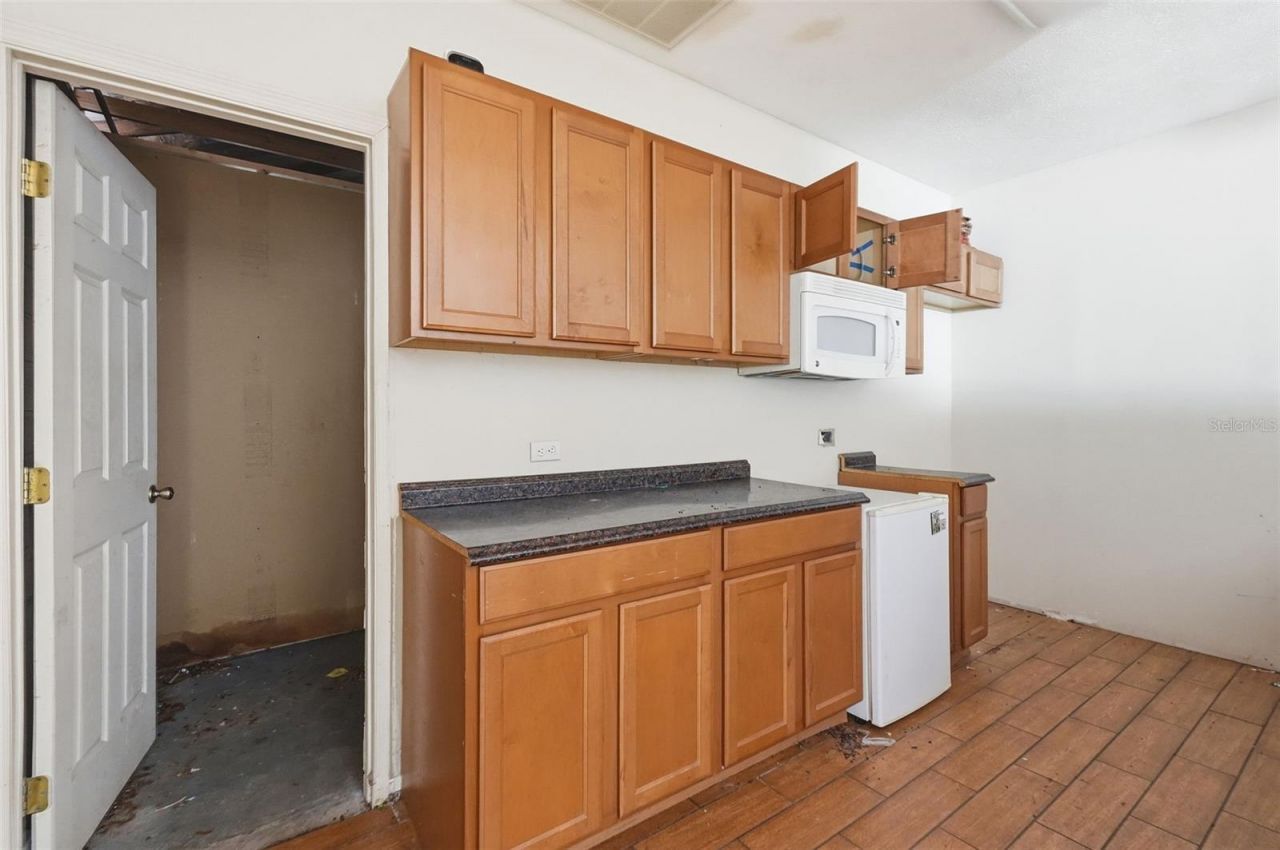 832 S Parsons Avenue , Brandon, FL 33511 Photo