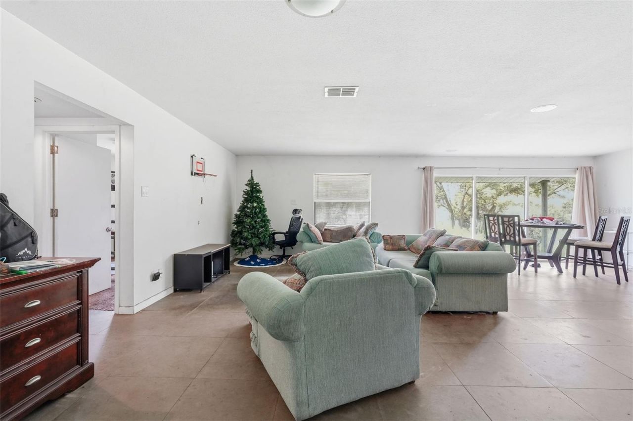 832 S Parsons Avenue , Brandon, FL 33511 Photo