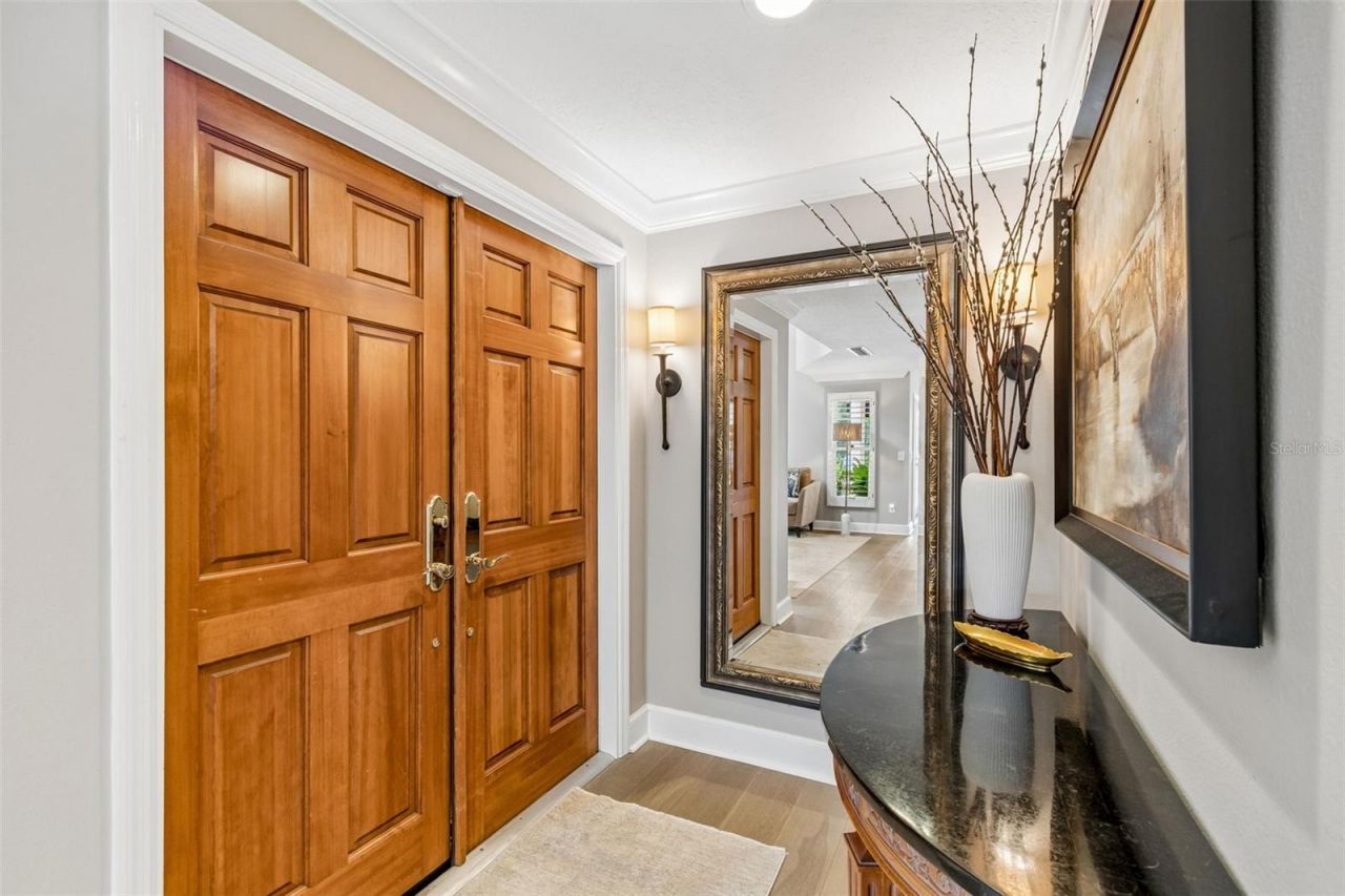 3133 Lake Ellen Drive, Tampa, FL 33618 Photo