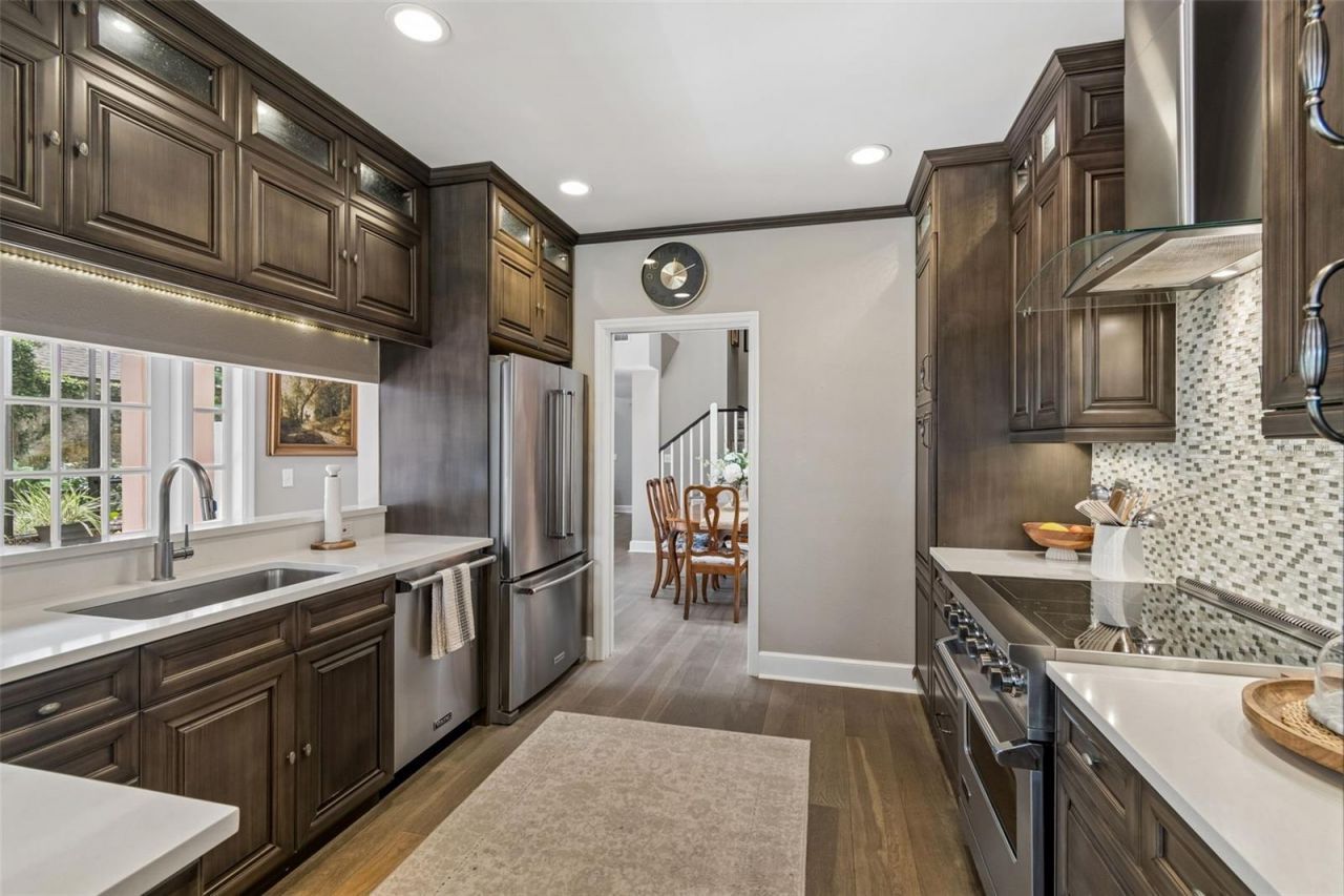 3133 Lake Ellen Drive, Tampa, FL 33618 Photo