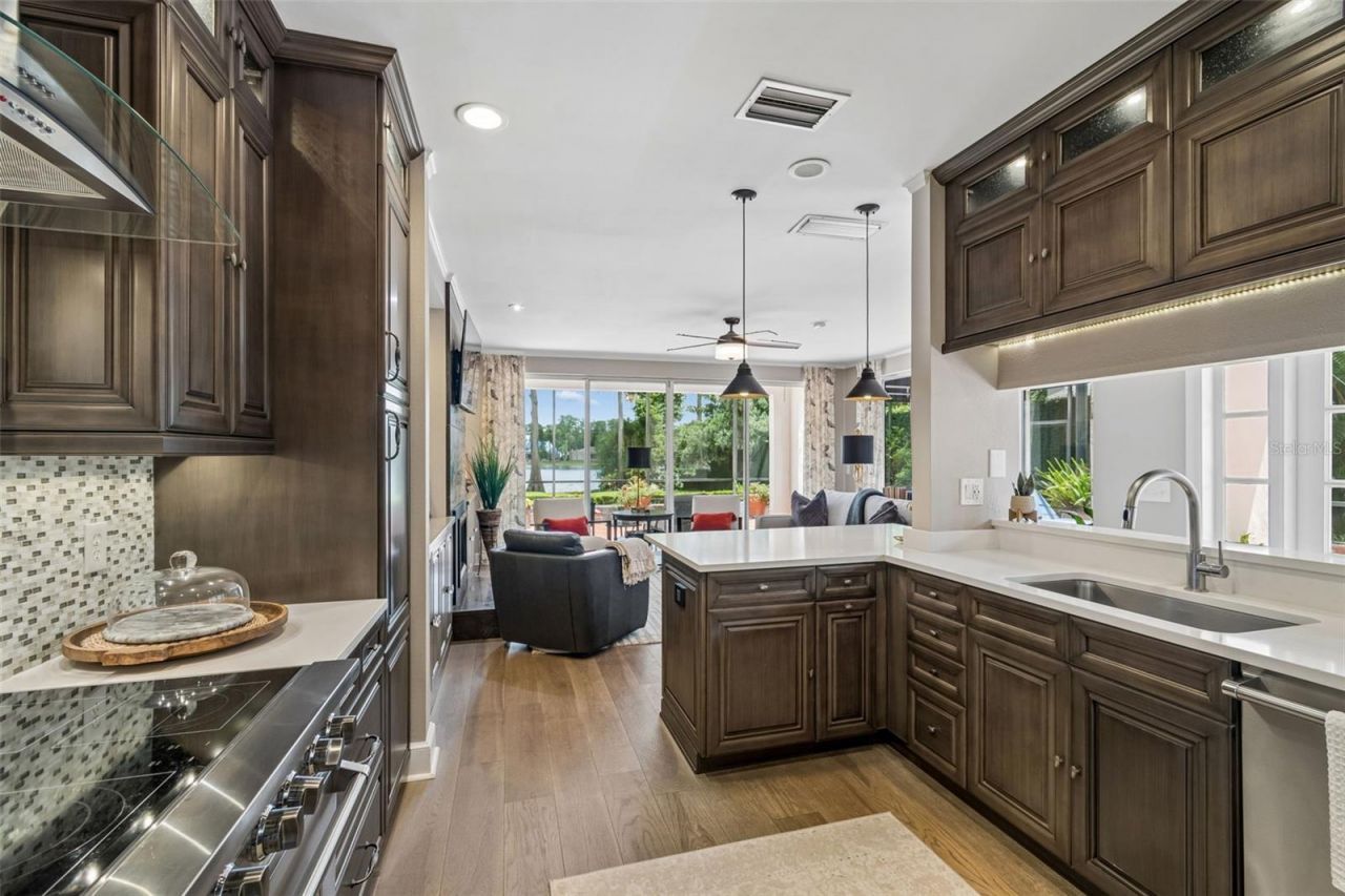 3133 Lake Ellen Drive, Tampa, FL 33618 Photo