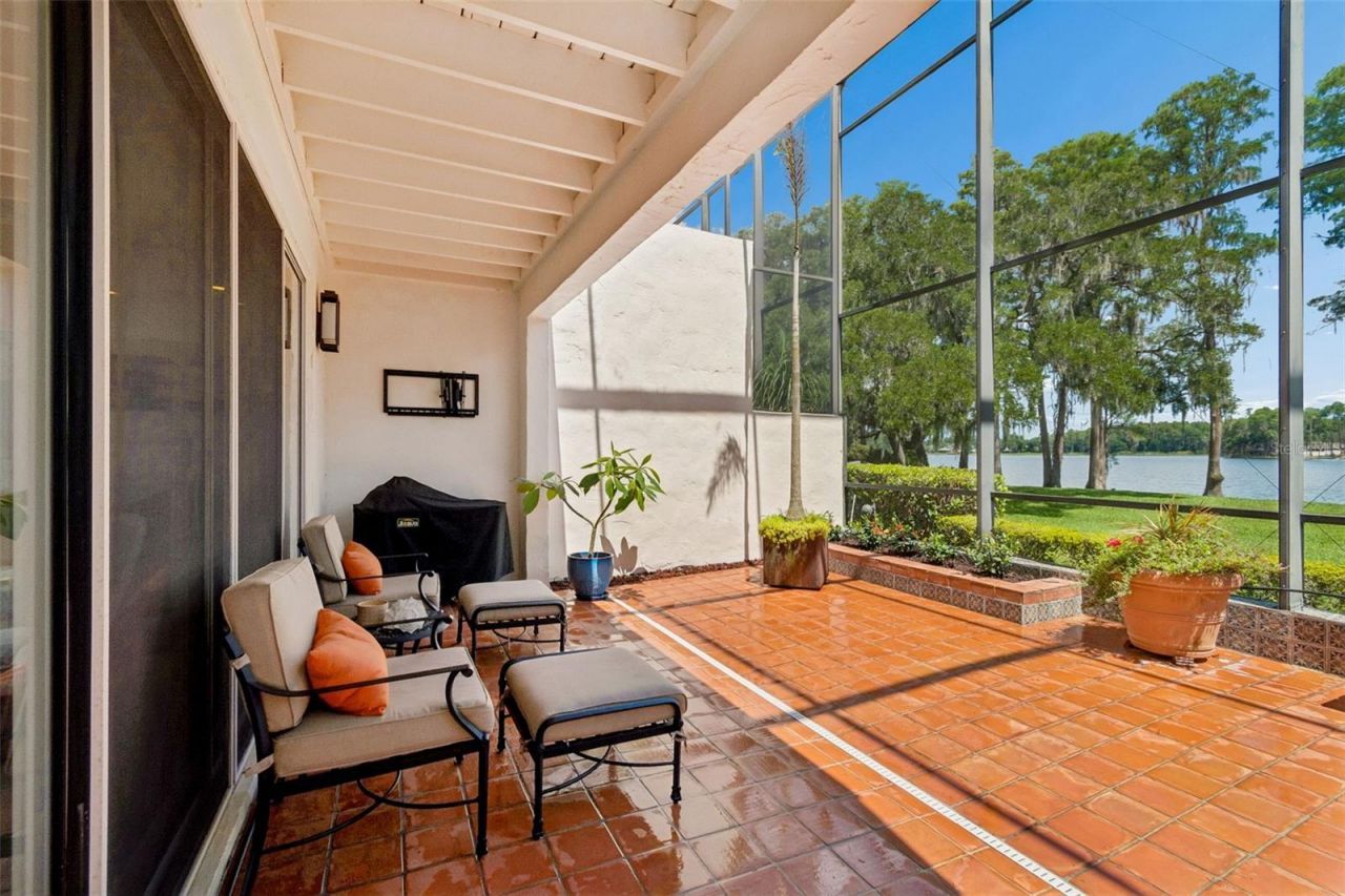 3133 Lake Ellen Drive, Tampa, FL 33618 Photo