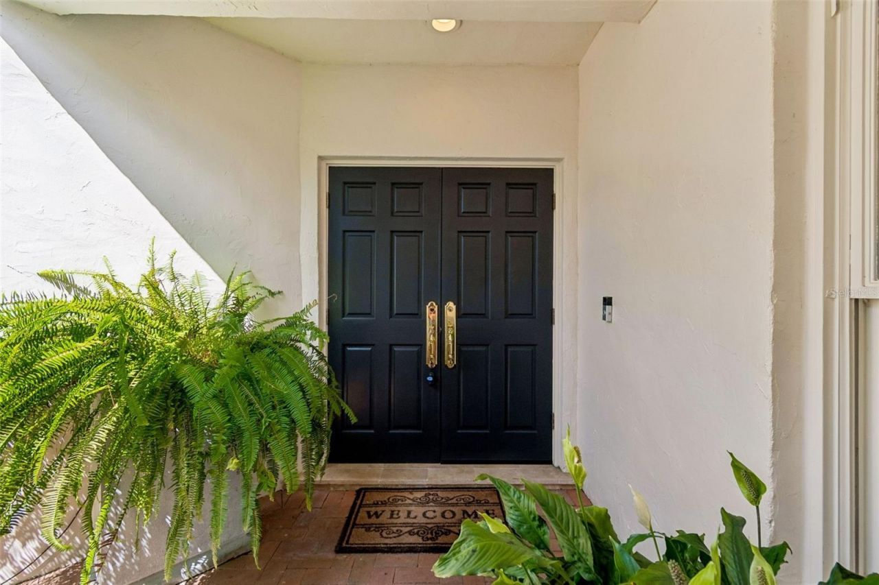 3133 Lake Ellen Drive, Tampa, FL 33618 Photo