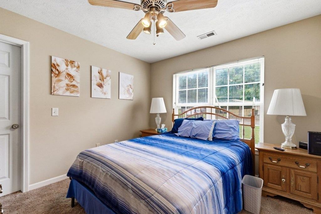 2902 Silver Leaf Circle  Photo 12