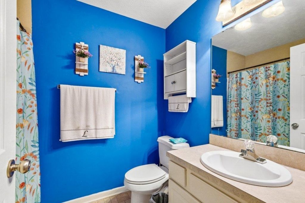 2902 Silver Leaf Circle  Photo 13