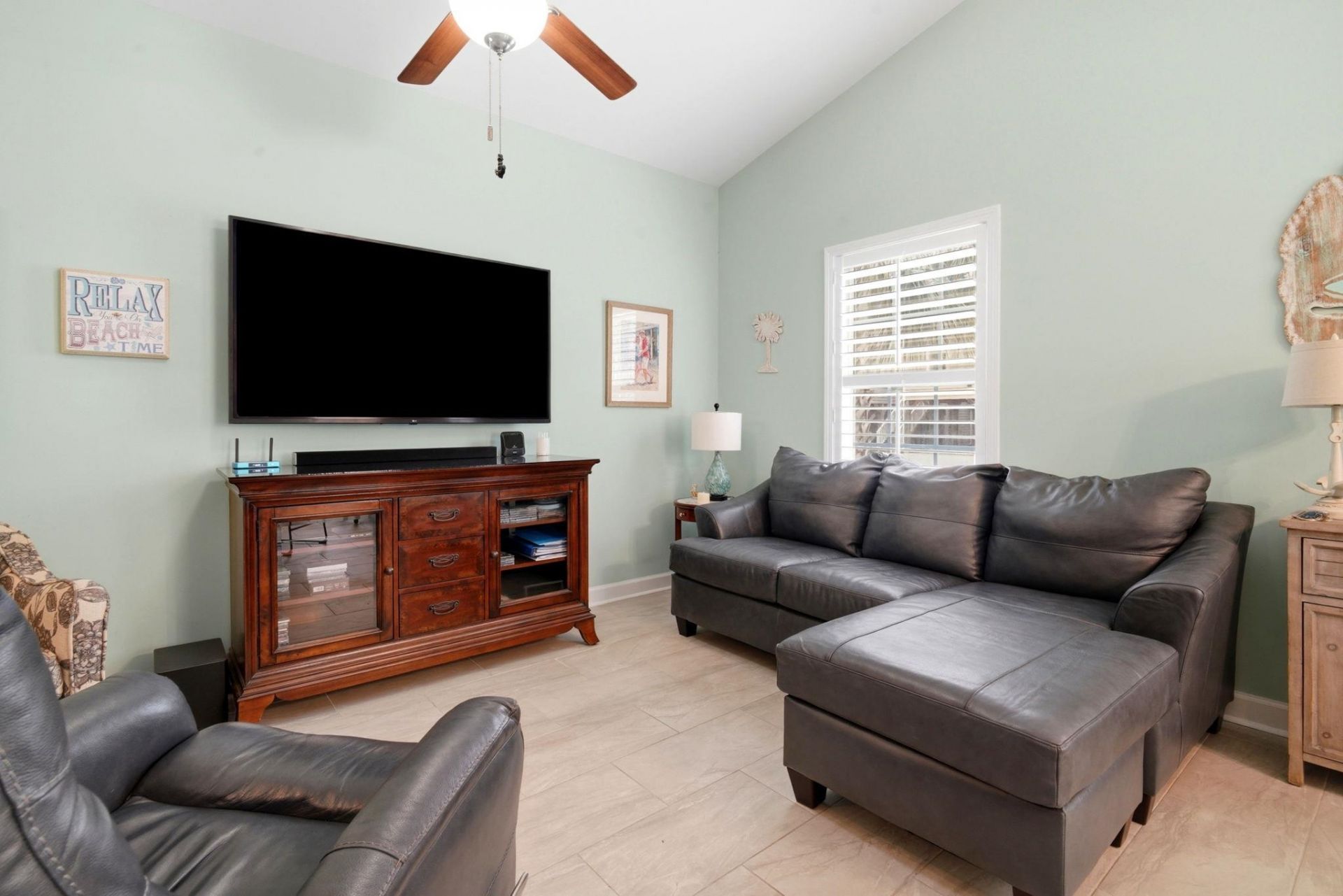 4350 Grande Harbour Blvd.  Photo 4