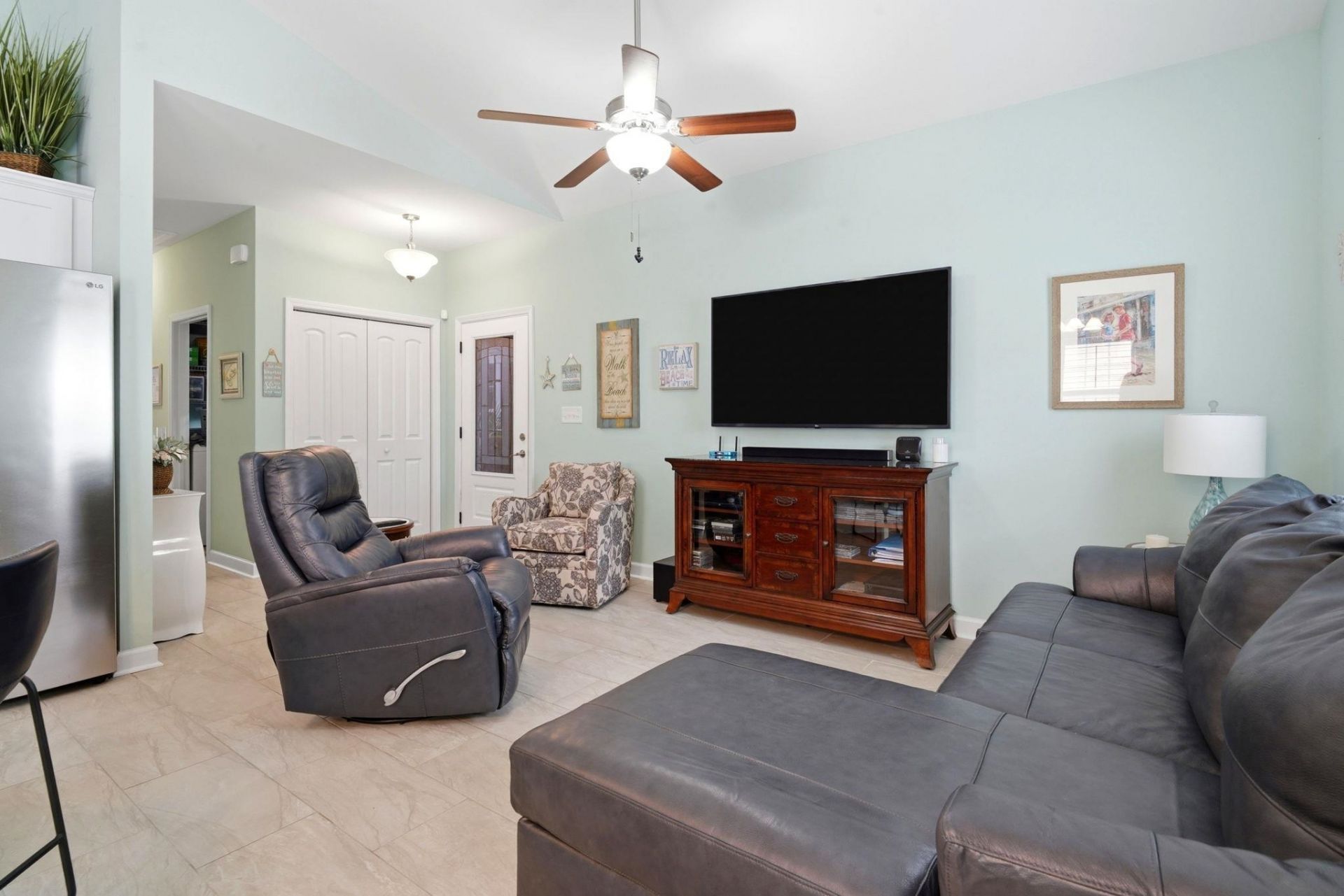 4350 Grande Harbour Blvd.  Photo 6