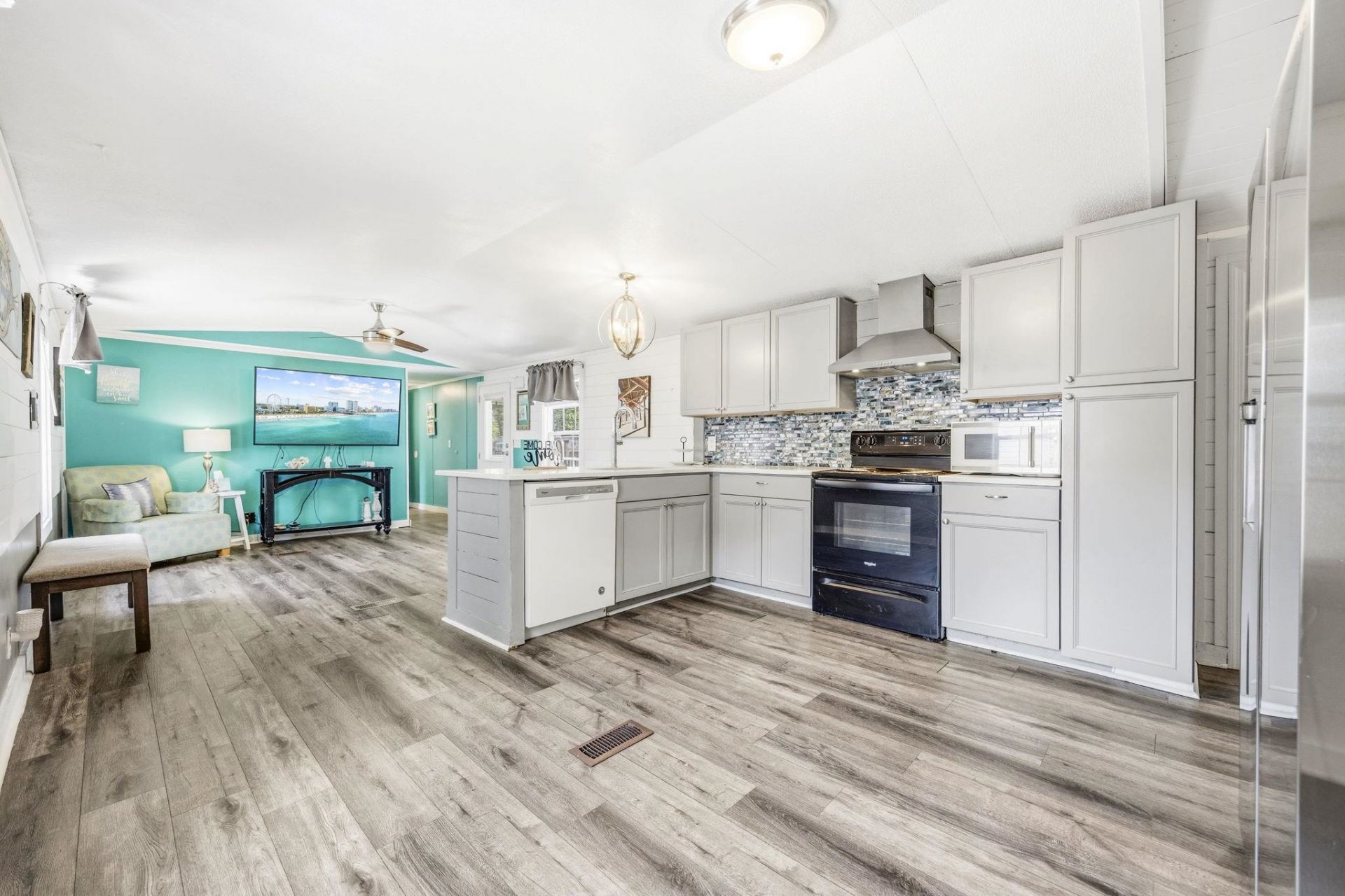 77 Offshore Dr.  Photo 15