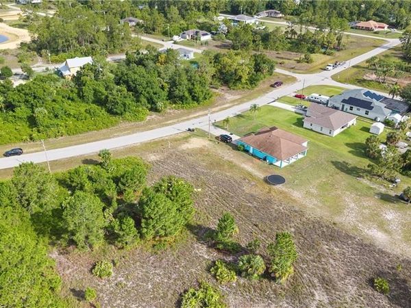1050 Grant BLVD , LEHIGH ACRES, FL 33974