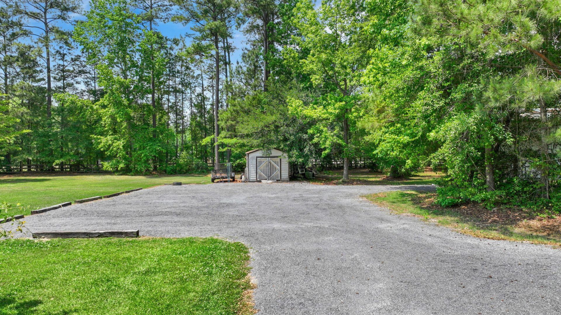 371 Broadleaf Drive Photo 10