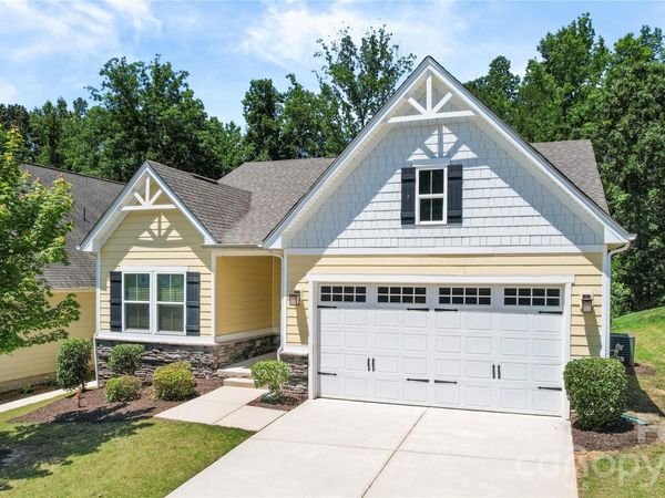 10050 Lilac Court, Charlotte, NC 28215