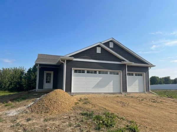3101 W 34th Street, Davenport, IA 52806