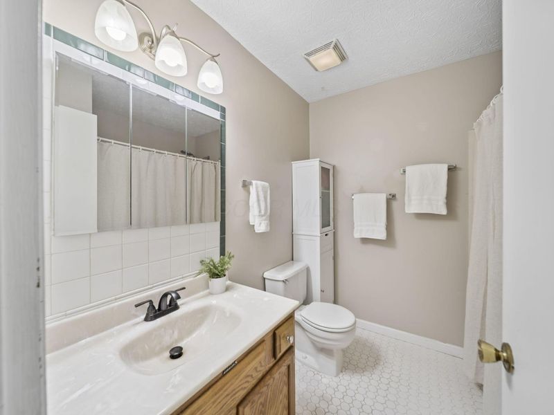 3608 Cypress Creek Drive, Columbus, OH 43228 Photo 33