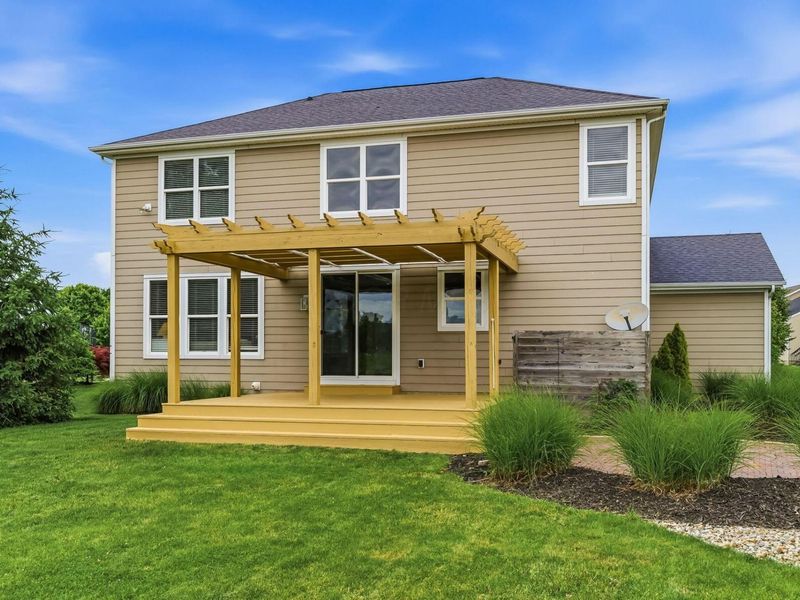 1044 Balmoral Drive, Delaware, OH 43015 Photo 3