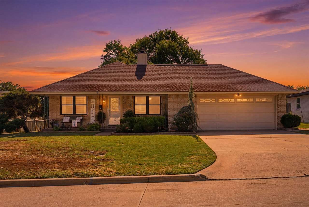 416 NW Woodland Dr, Lawton, OK 73505 Main Photo