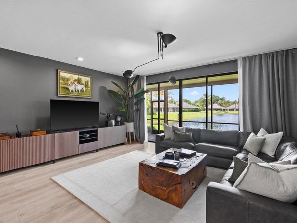 11842 Pebblewood Drive, Unit 101, Wellington, FL 33414