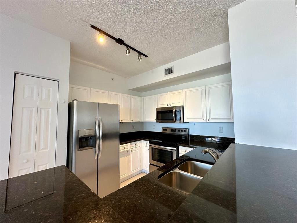 651 Okeechobee Boulevard, Unit 1204, West Palm Beach, FL 33401 Photo