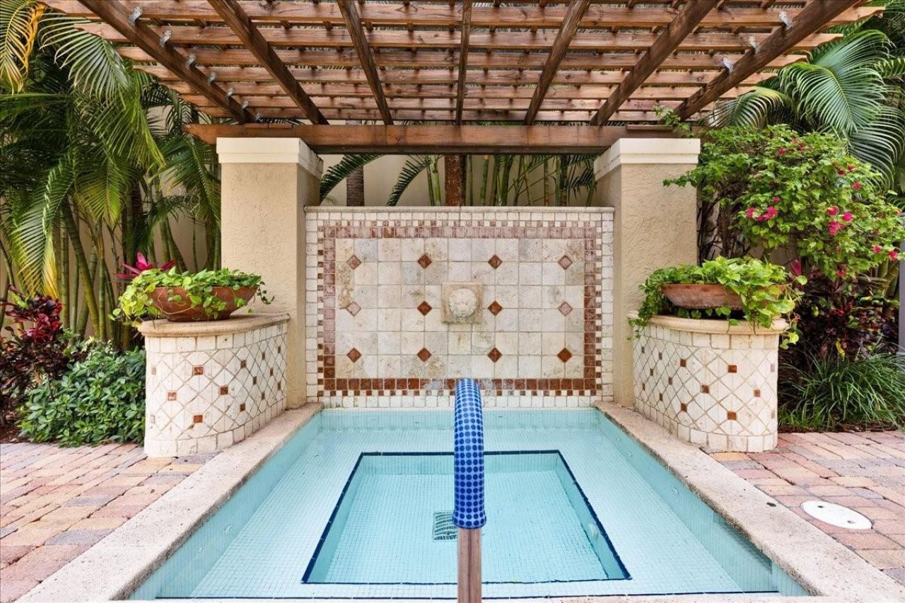651 Okeechobee Boulevard, Unit 1204, West Palm Beach, FL 33401 Photo