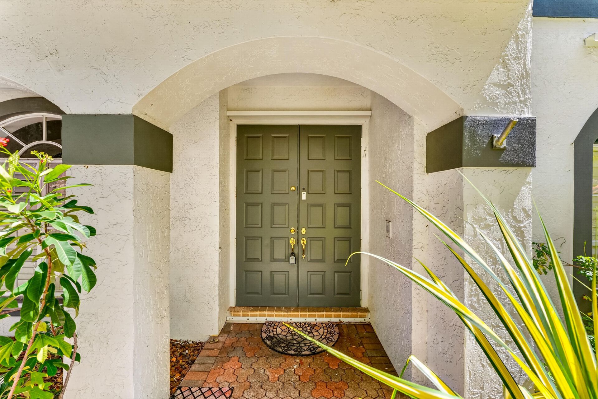 10749 Nashville Drive, Cooper City, FL 33026 Photo