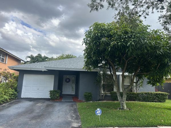 9720 SW 12th Street, Pembroke Pines, FL 33025