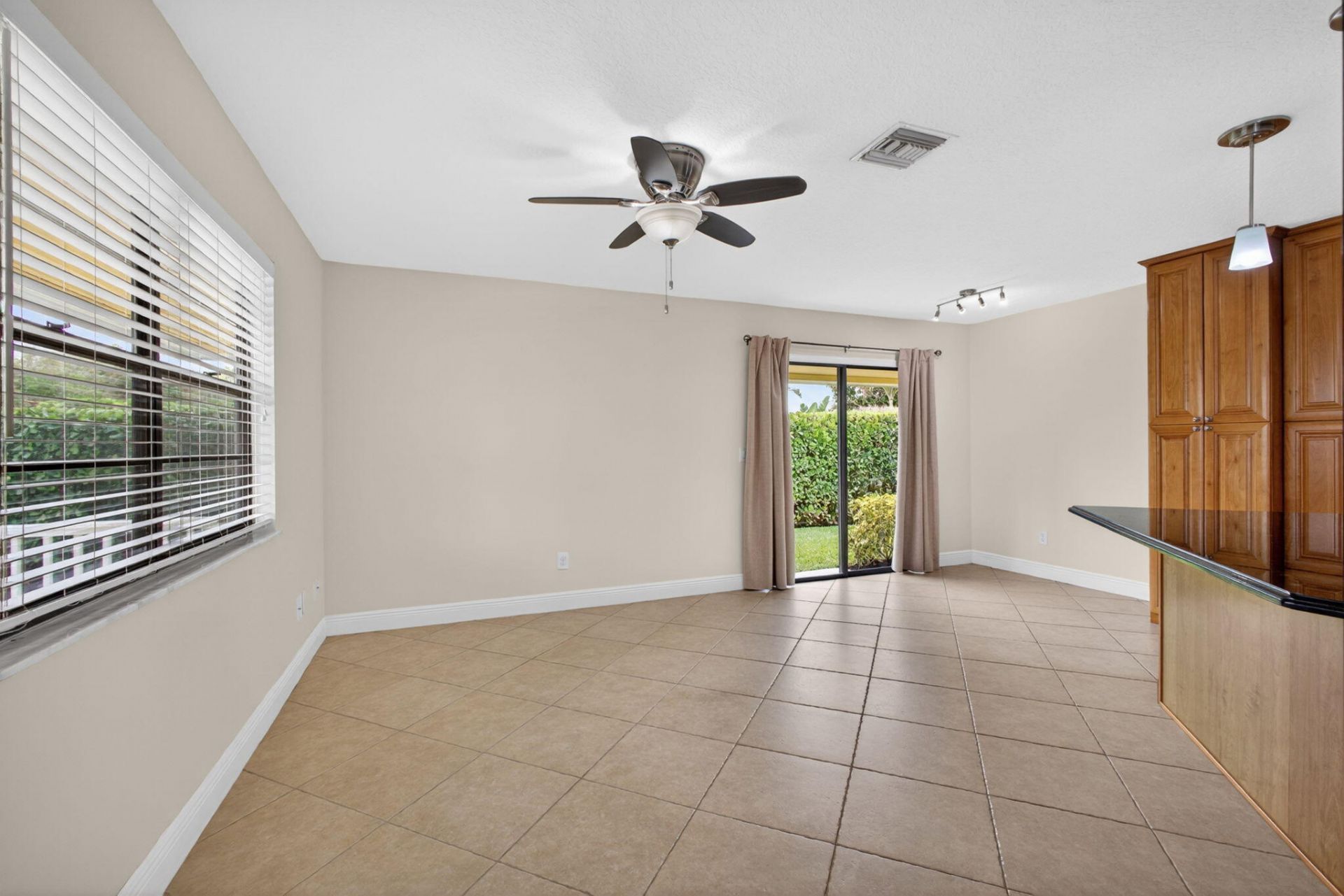 10420 SE Jupiter Narrows Drive, Hobe Sound, FL 33455 Photo