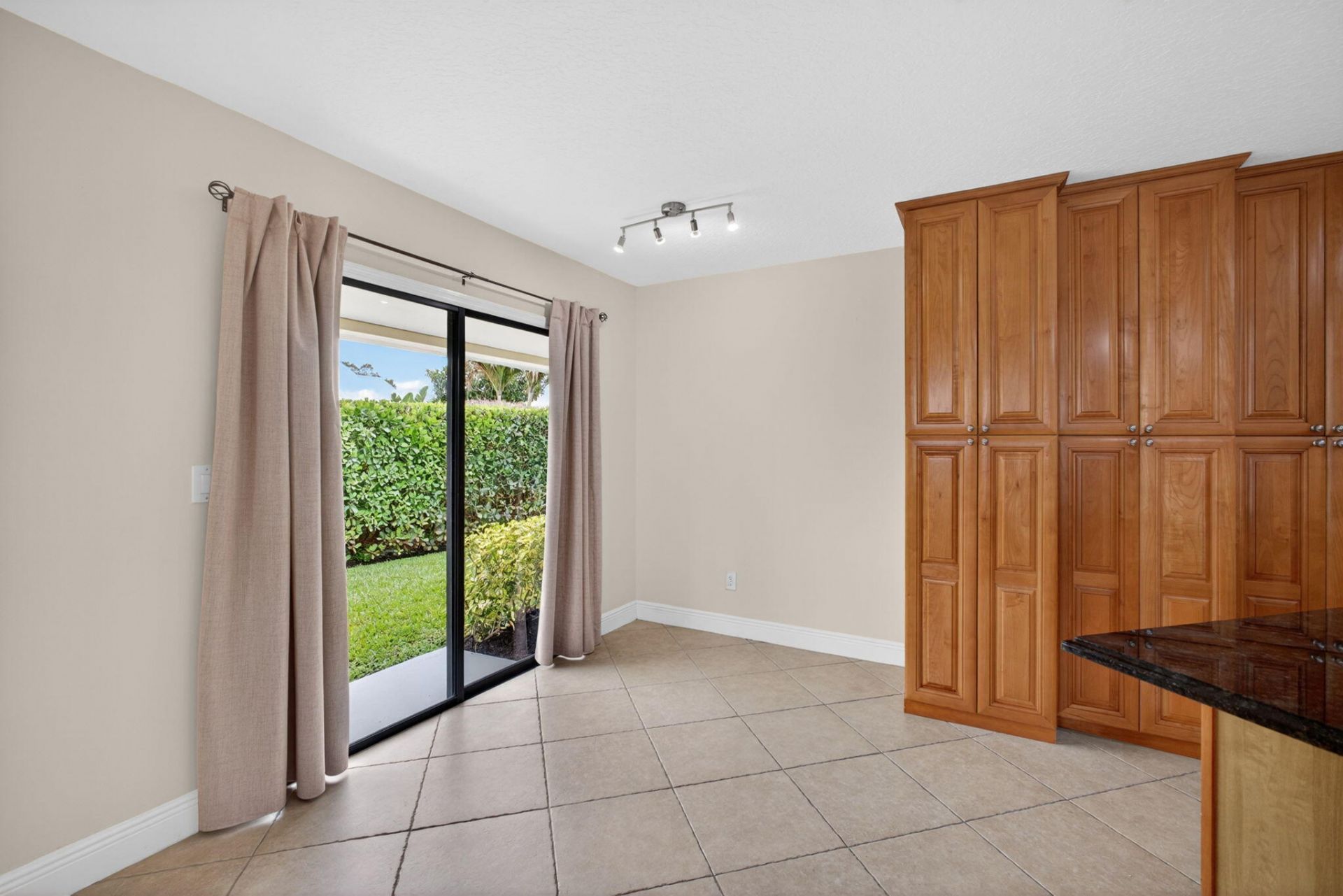 10420 SE Jupiter Narrows Drive, Hobe Sound, FL 33455 Photo