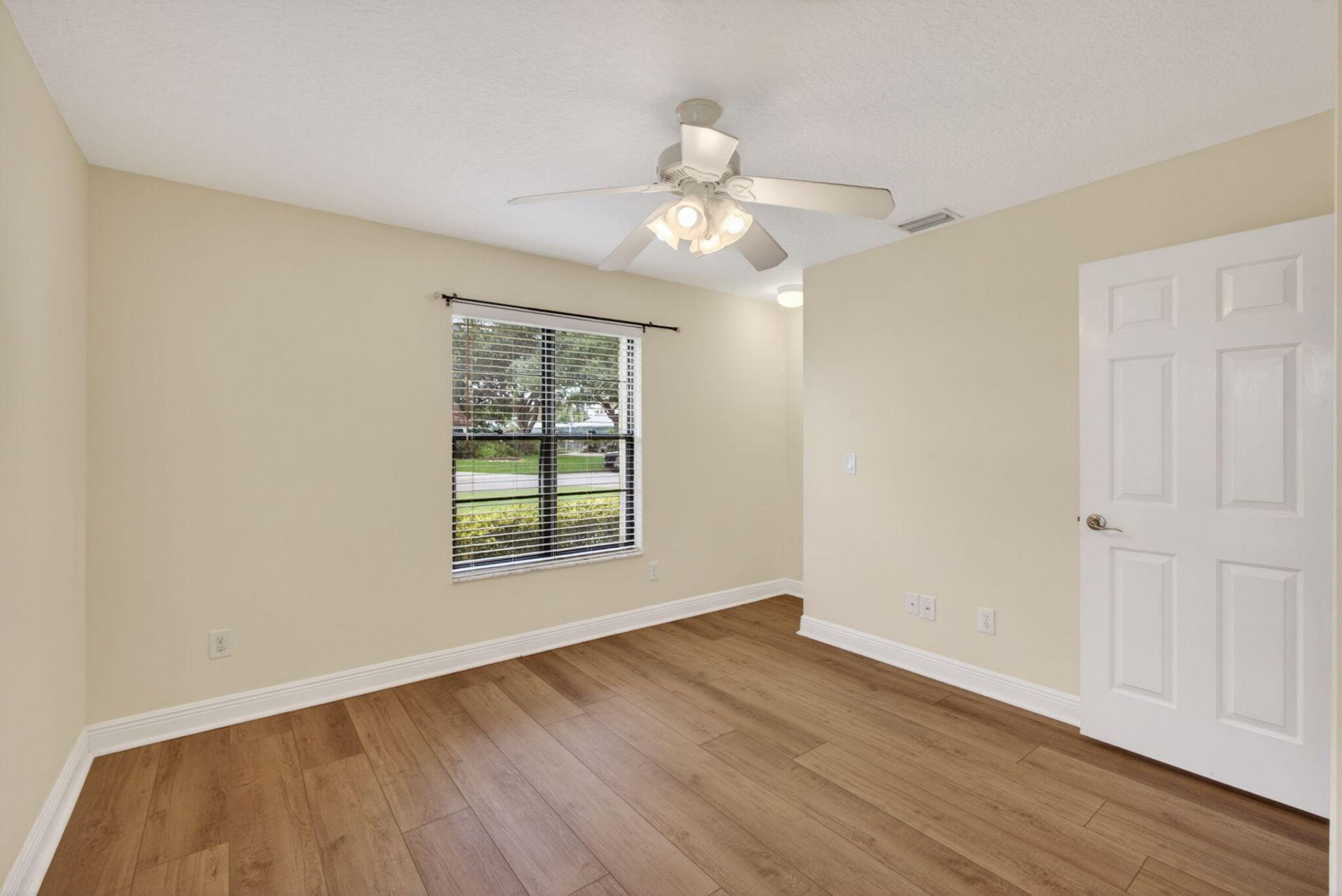10420 SE Jupiter Narrows Drive, Hobe Sound, FL 33455 Photo