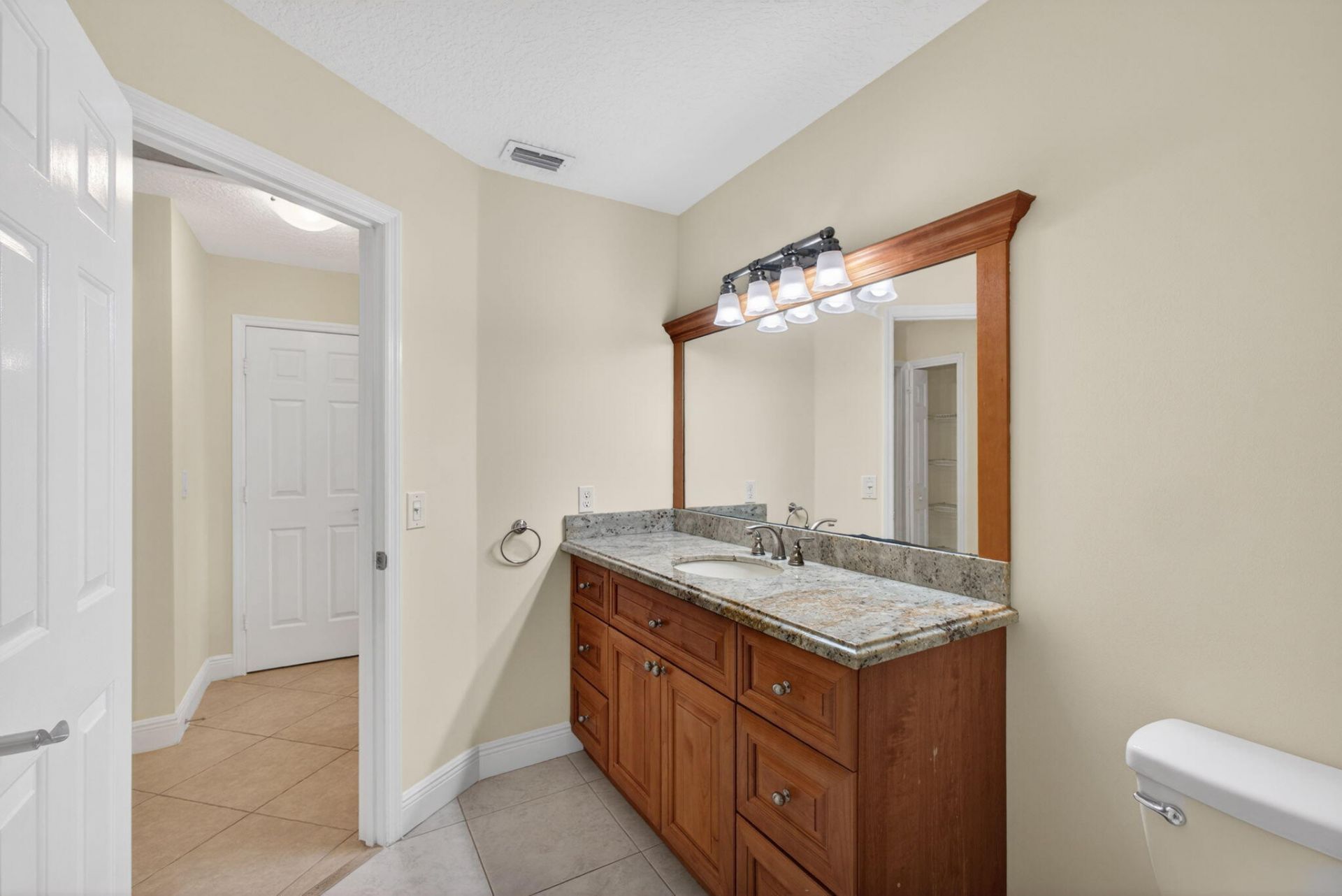 10420 SE Jupiter Narrows Drive, Hobe Sound, FL 33455 Photo