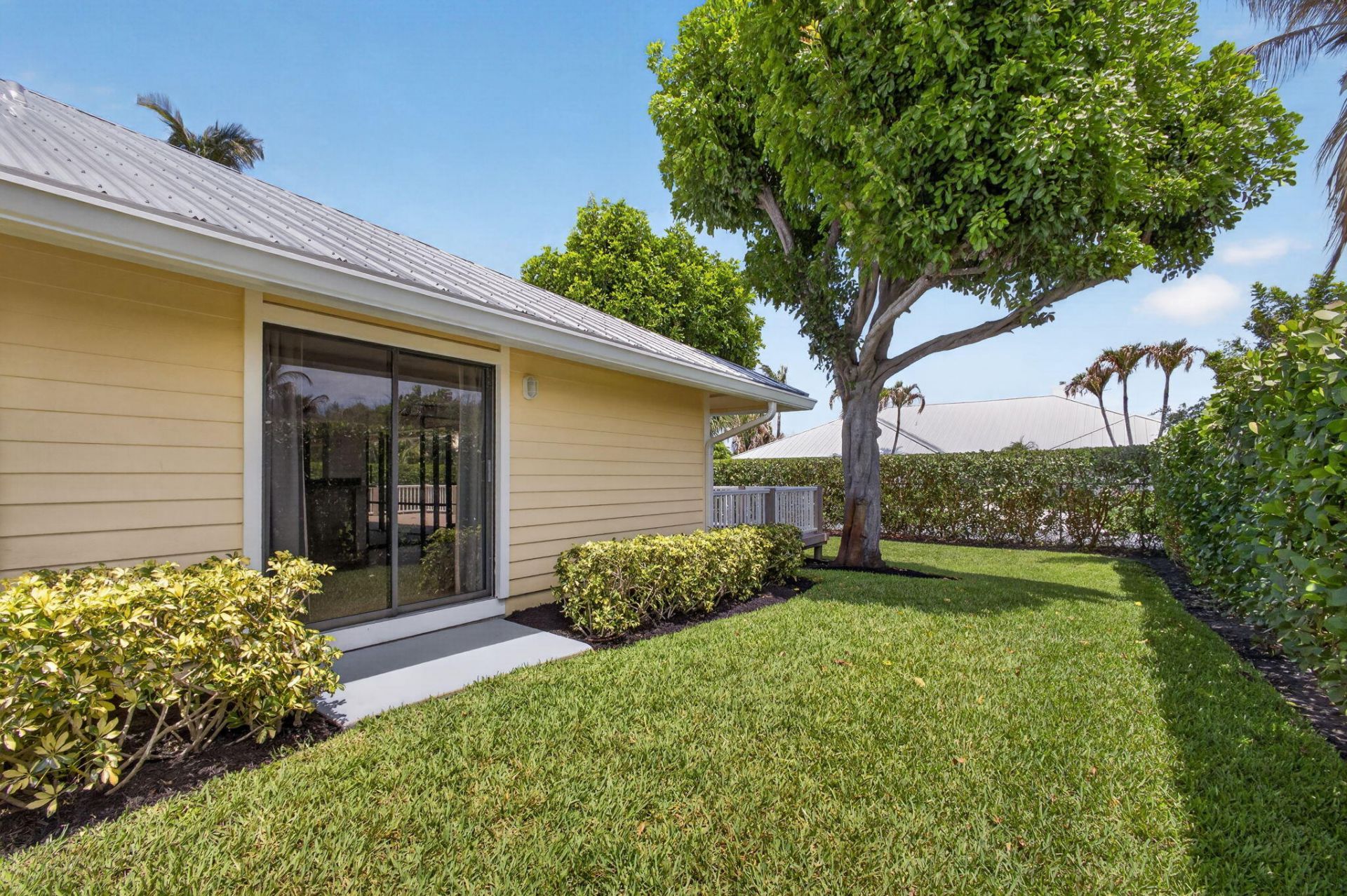 10420 SE Jupiter Narrows Drive, Hobe Sound, FL 33455 Photo