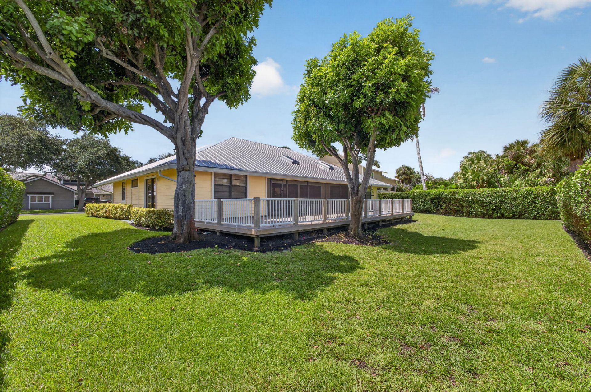 10420 SE Jupiter Narrows Drive, Hobe Sound, FL 33455 Photo