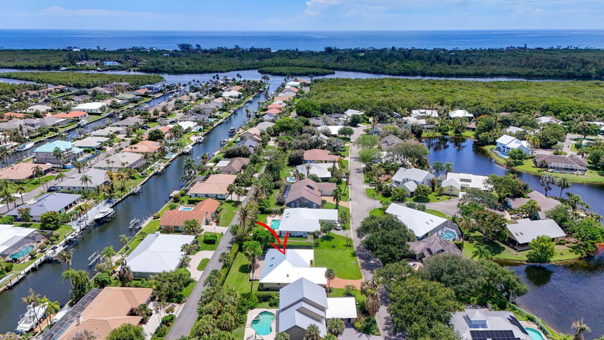 10420 SE Jupiter Narrows Drive, Hobe Sound, FL 33455 Photo