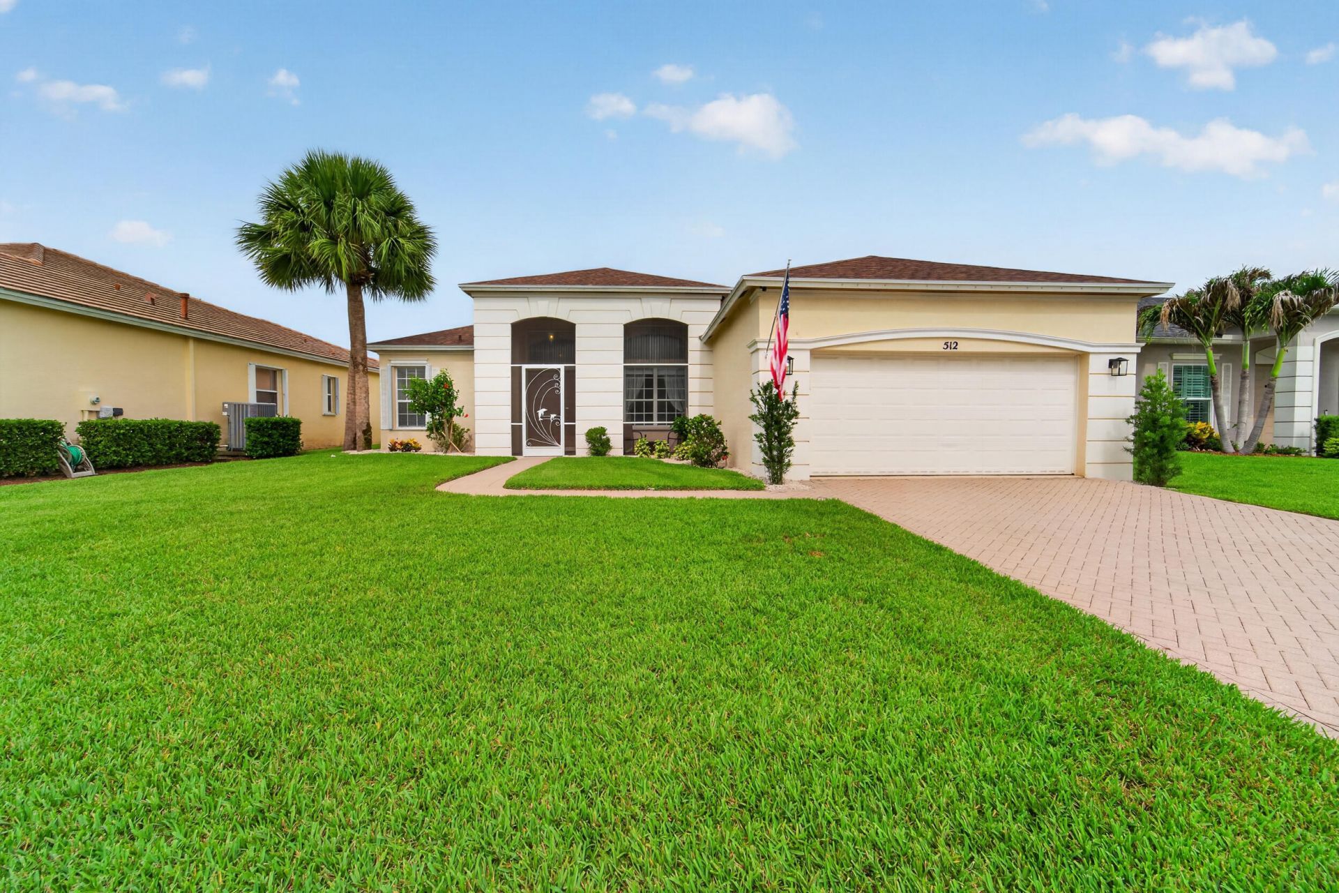 512 SW Lake Manatee Way, Port Saint Lucie, FL 34986 Photo