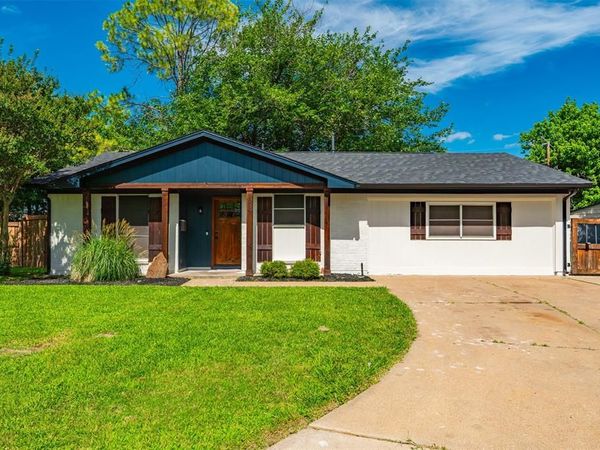 301 Bernice Court, Burleson, TX 76028