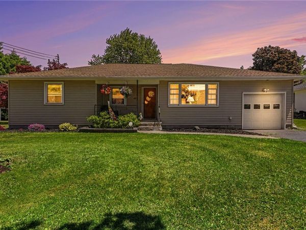 49 Sackett Street , Seneca Falls, NY 13148