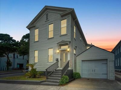 695 King Street, Charleston, SC 29403