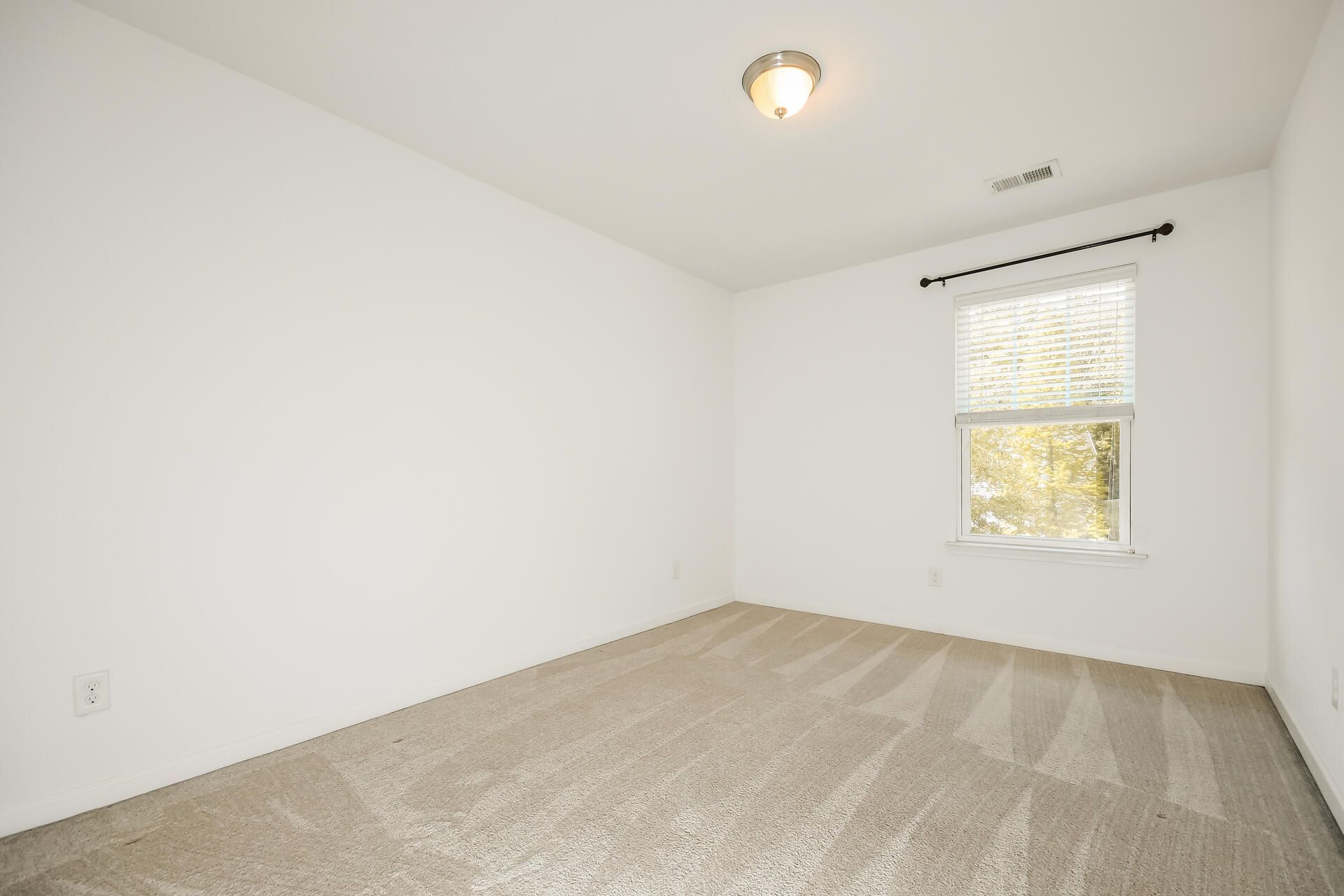9774 Seed Street Photo 12