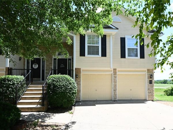 1215 NW Ashley Lane, Grain Valley, MO 64029