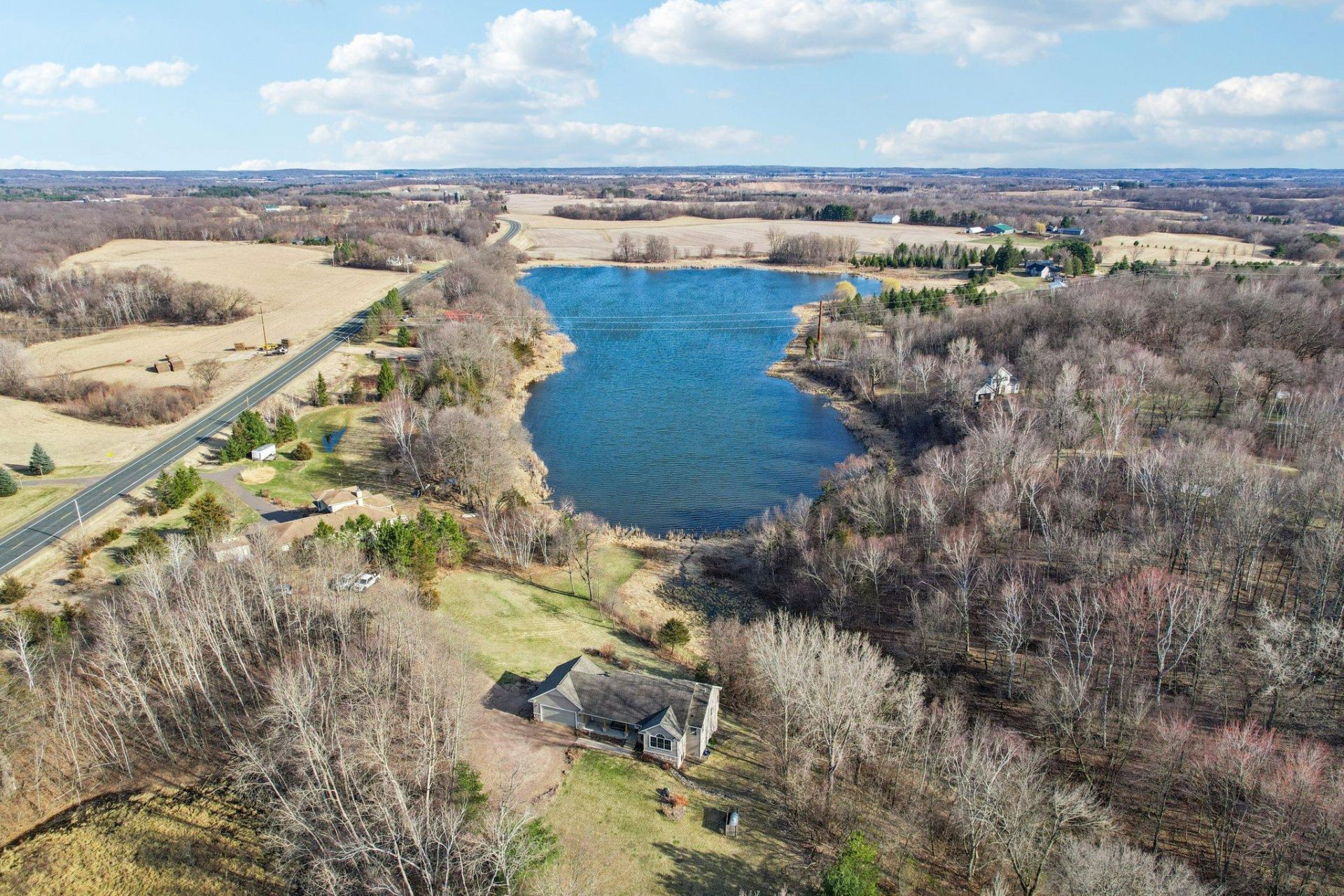 17489 Pleasant Valley Road , Shafer, MN 55074