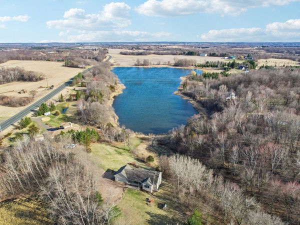 17489 Pleasant Valley Road , Shafer, MN 55074