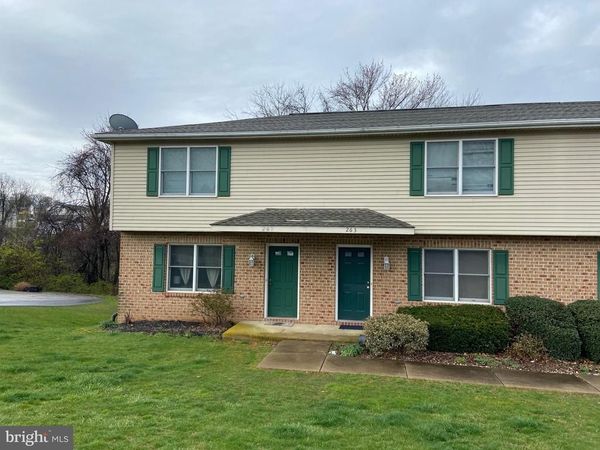 261 ARK DRIVE, RED LION, PA 17356
