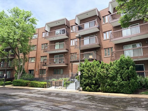 300 E Dundee Road , Unit 102A, Buffalo Grove, IL 60089