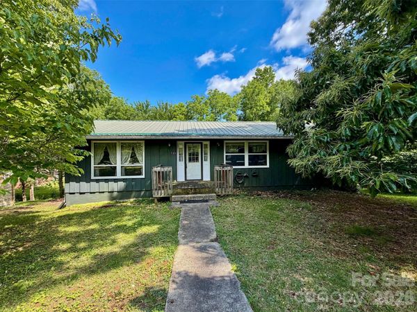 133 Jarvis Street , Waynesville, NC 28786