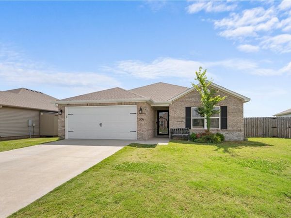 504 Woodcreek Loop , Lowell, AR 72745