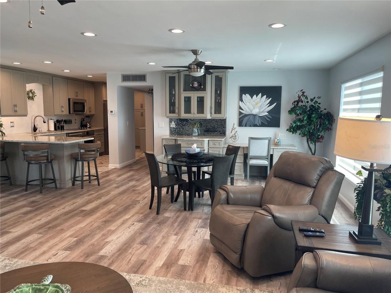 5400 Gulf Drive , Unit 32, Bradenton Beach, FL 34217 Photo